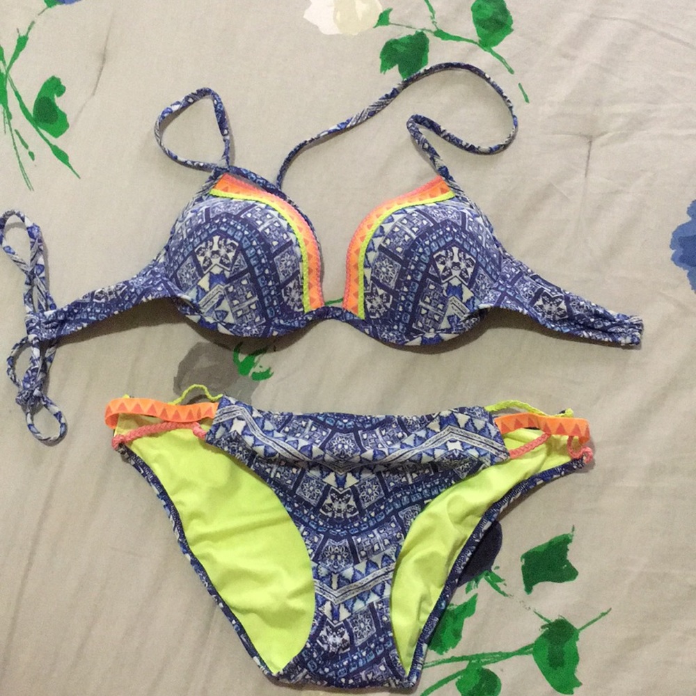 Bikini